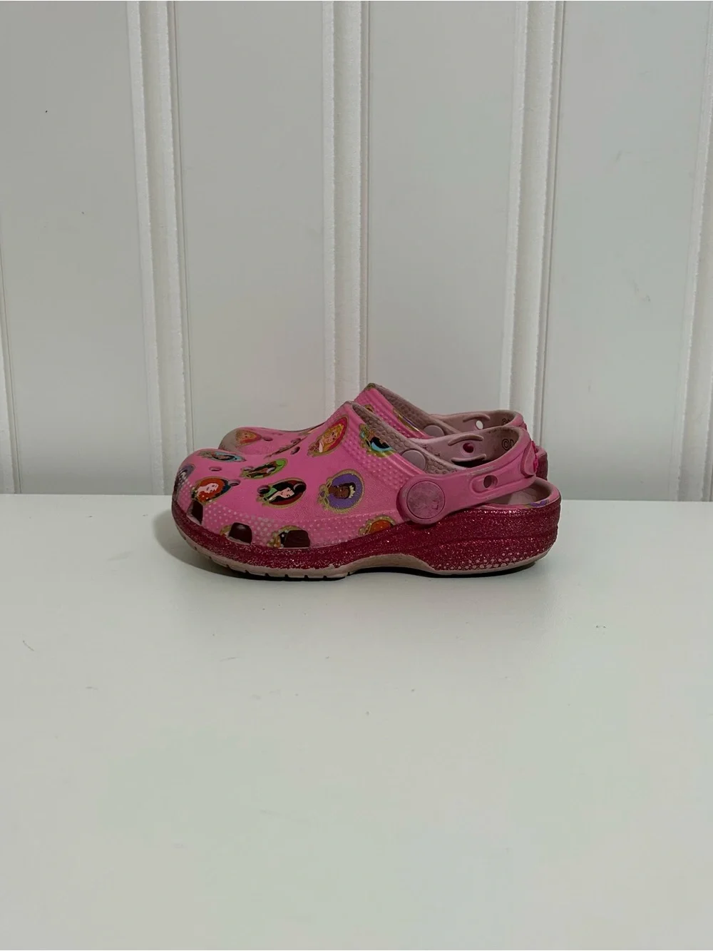 Crocs Disney princess pink sandals